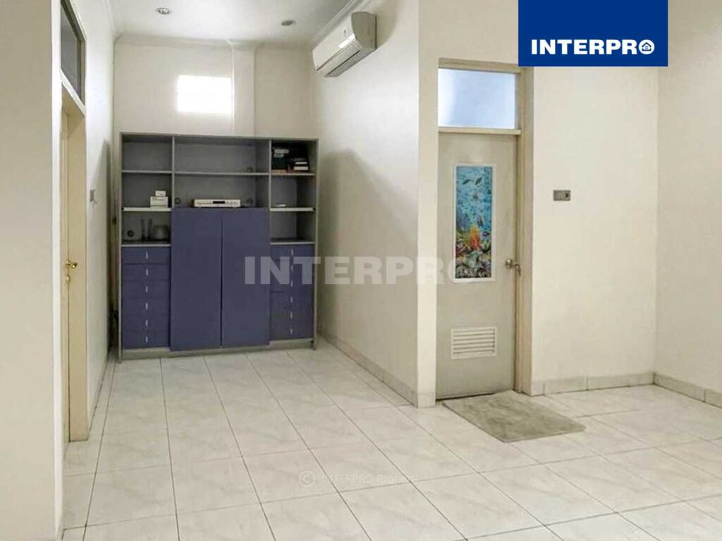 Rumah Furnished 2 lantai Taman Permata Indah Jelambar