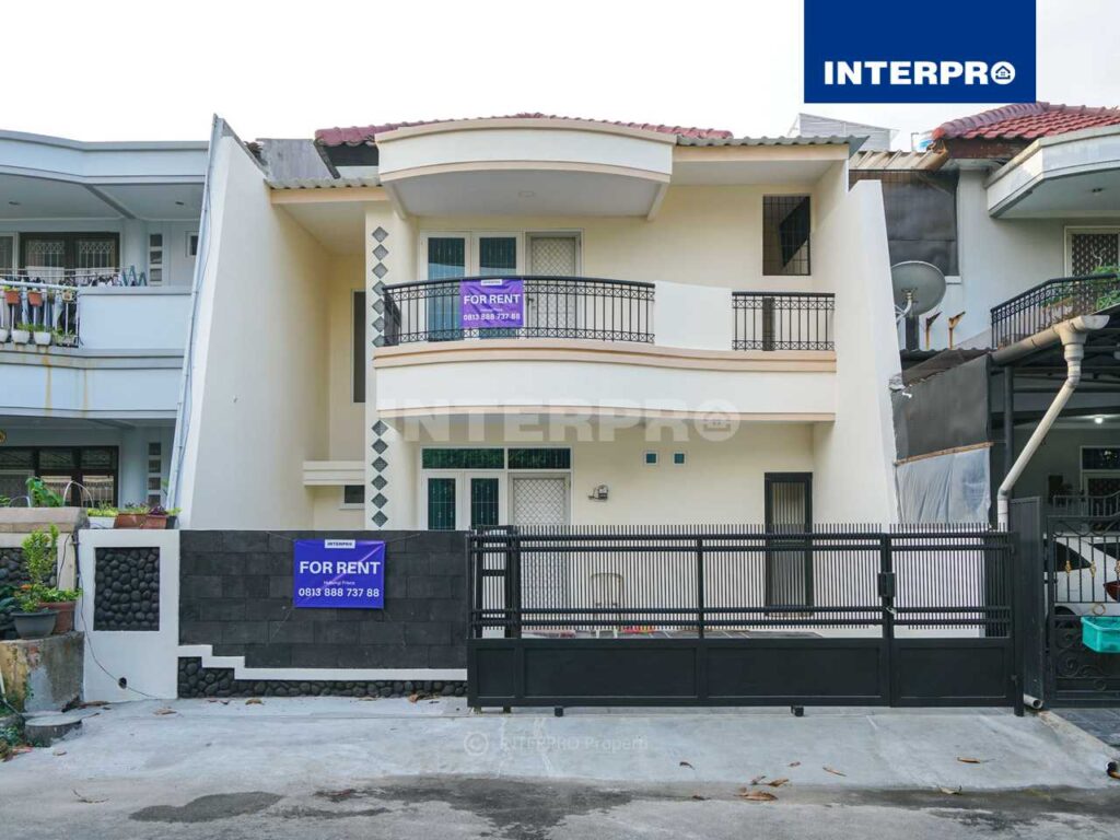 Rumah Disewakan Taman Permata Buana 136m2 - 2 Lantai