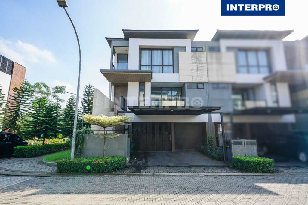 Rumah Dijual BSD Zora Keia 3 Lantai Siap Huni