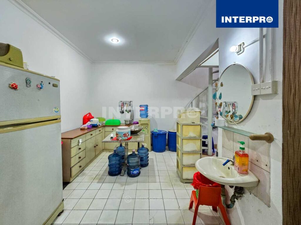 Rumah Dijual Puri Kencana Kembangan 180m2