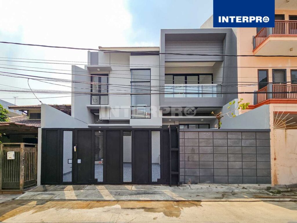 Rumah Baru Minimalis Sunrise Garden Jakarta Barat