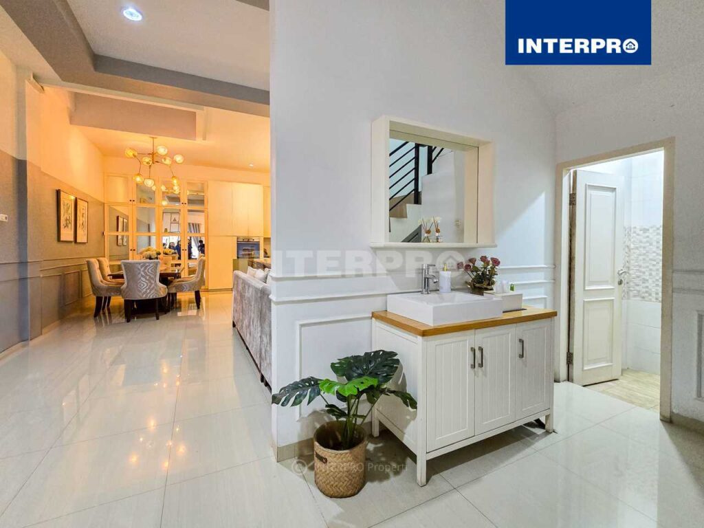 Rumah Minimalis Siap Huni Taman Ratu Jakarta Barat