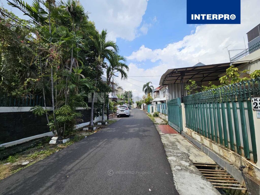 Rumah Dijual Kemanggisan Utama Luas 309m2