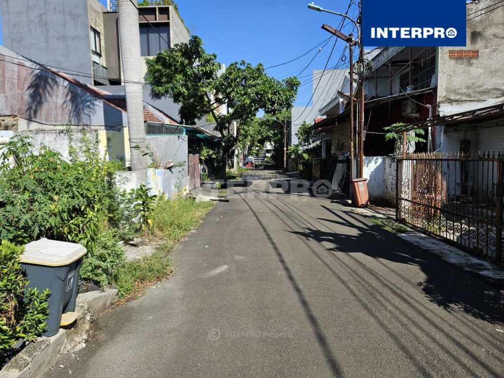 Rumah Dijual Puri Indah 120m2 Hitung Tanah