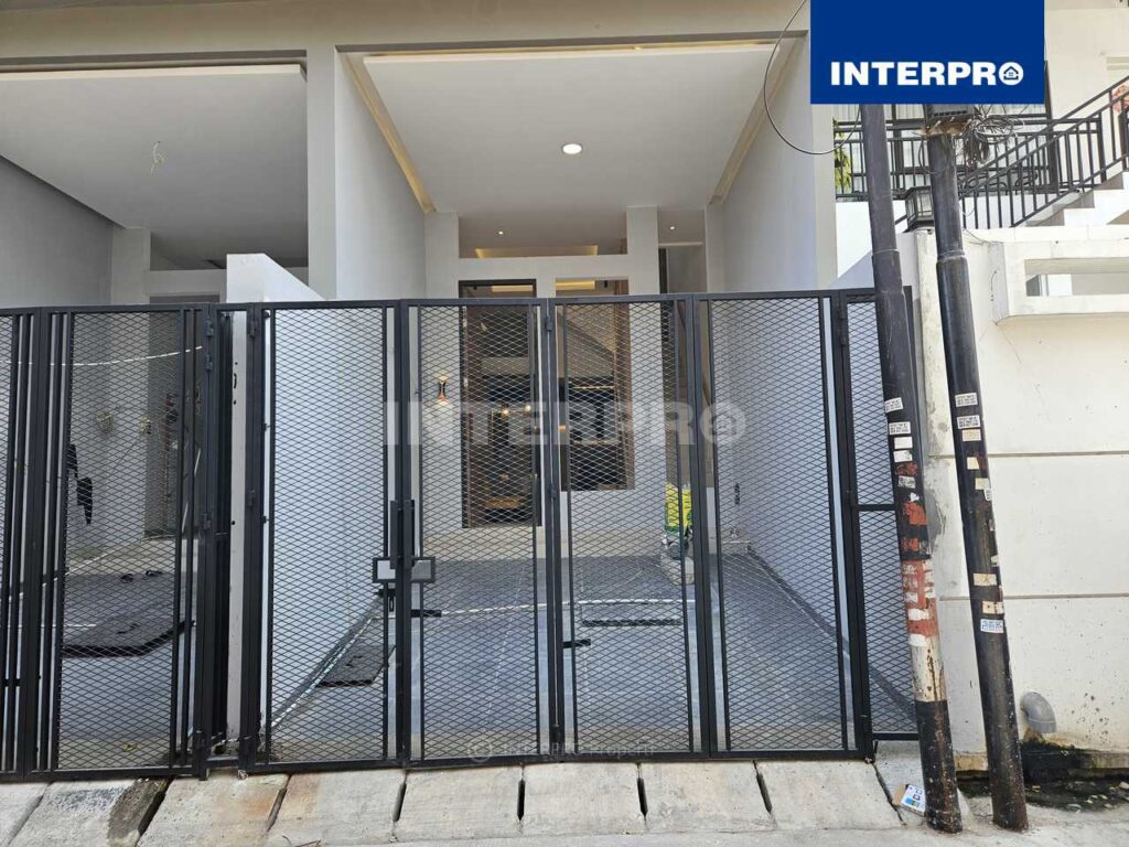 Rumah Brand New Split Level Duri Kepa