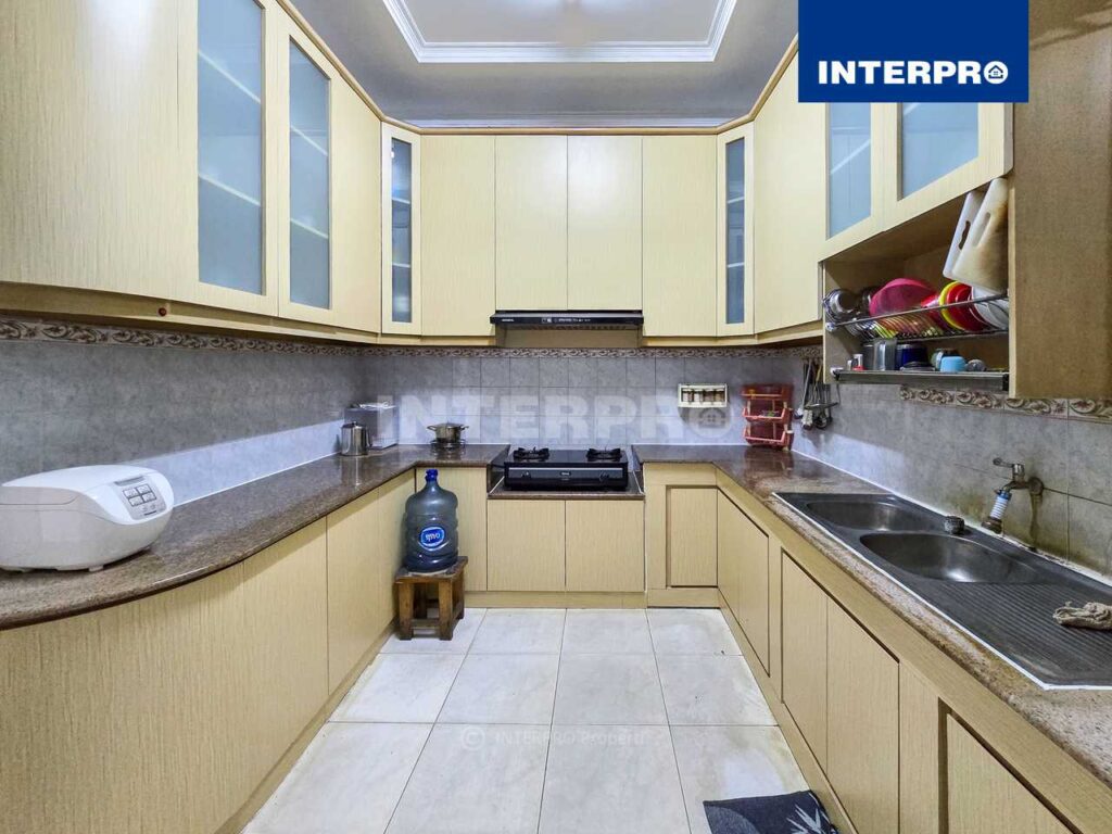 Rumah Dijual Mega Kebon Jeruk Luas 240m2