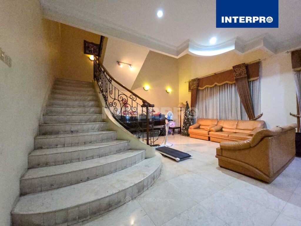 Rumah Dijual Puri Indah Luas Tanah 320m2