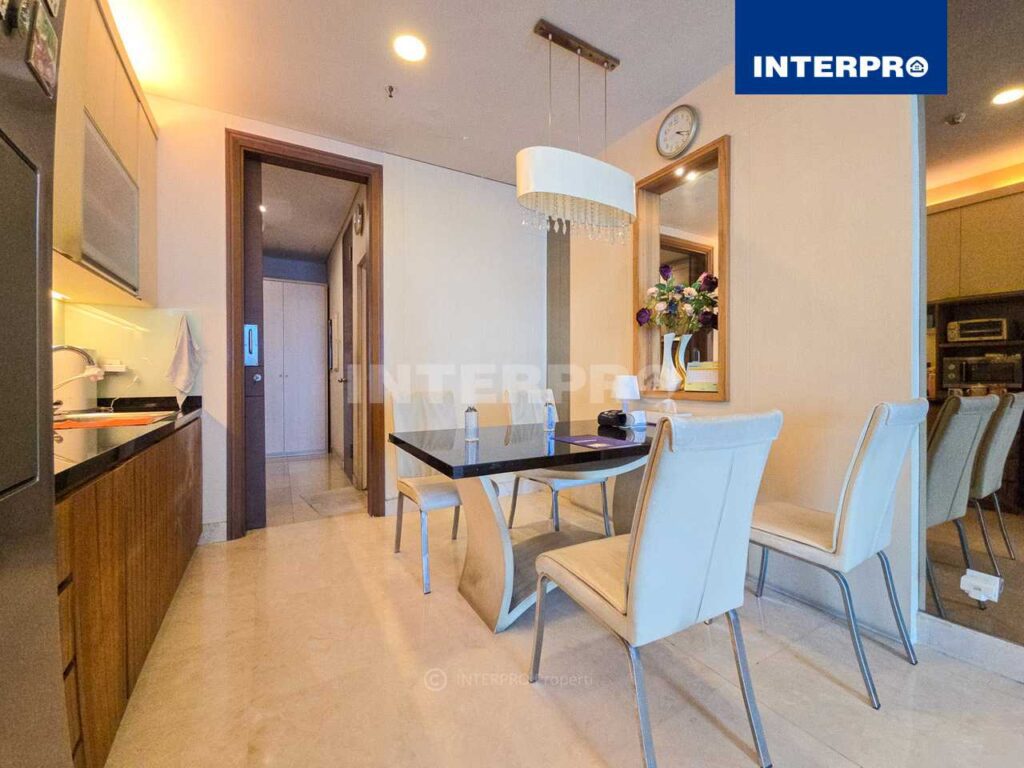 Apartemen Dijual The Windsor Puri 3 BR Tower Signature