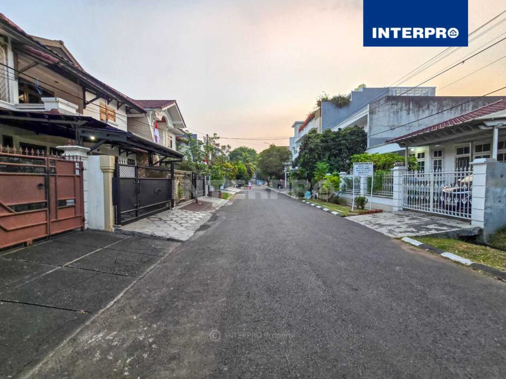 Kavling Dijual Puri Indah dekat IPEKA dan Pasar Puri Indah