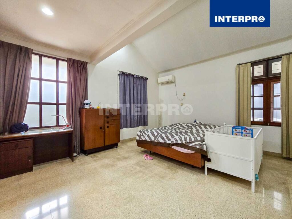 Rumah 2 Lantai Kemanggisan Jakarta Barat