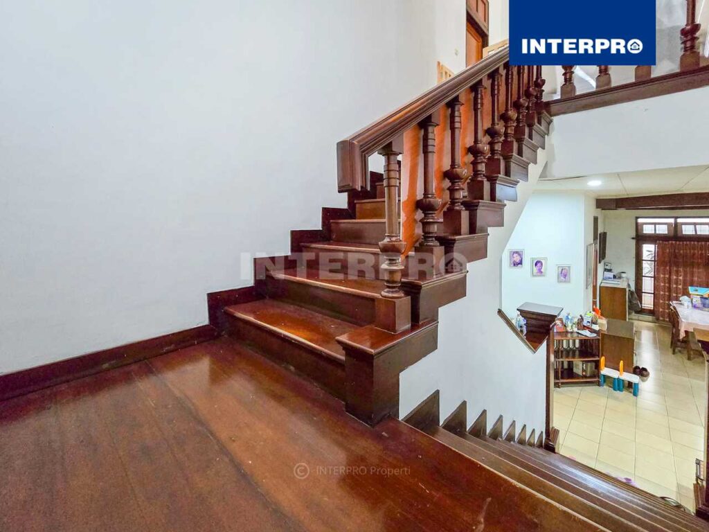 Rumah 2 Lantai Kemanggisan Jakarta Barat