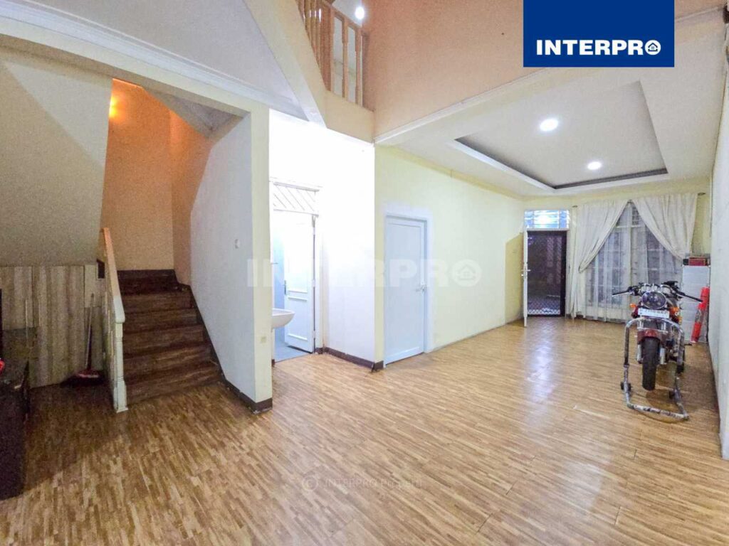 Rumah Dijual Permata Buana 160m2