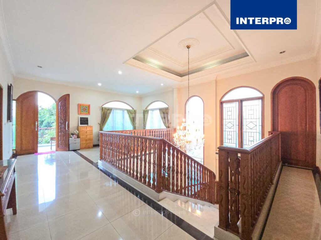 Rumah Dijual Taman Villa Meruya Siap Huni Mewah