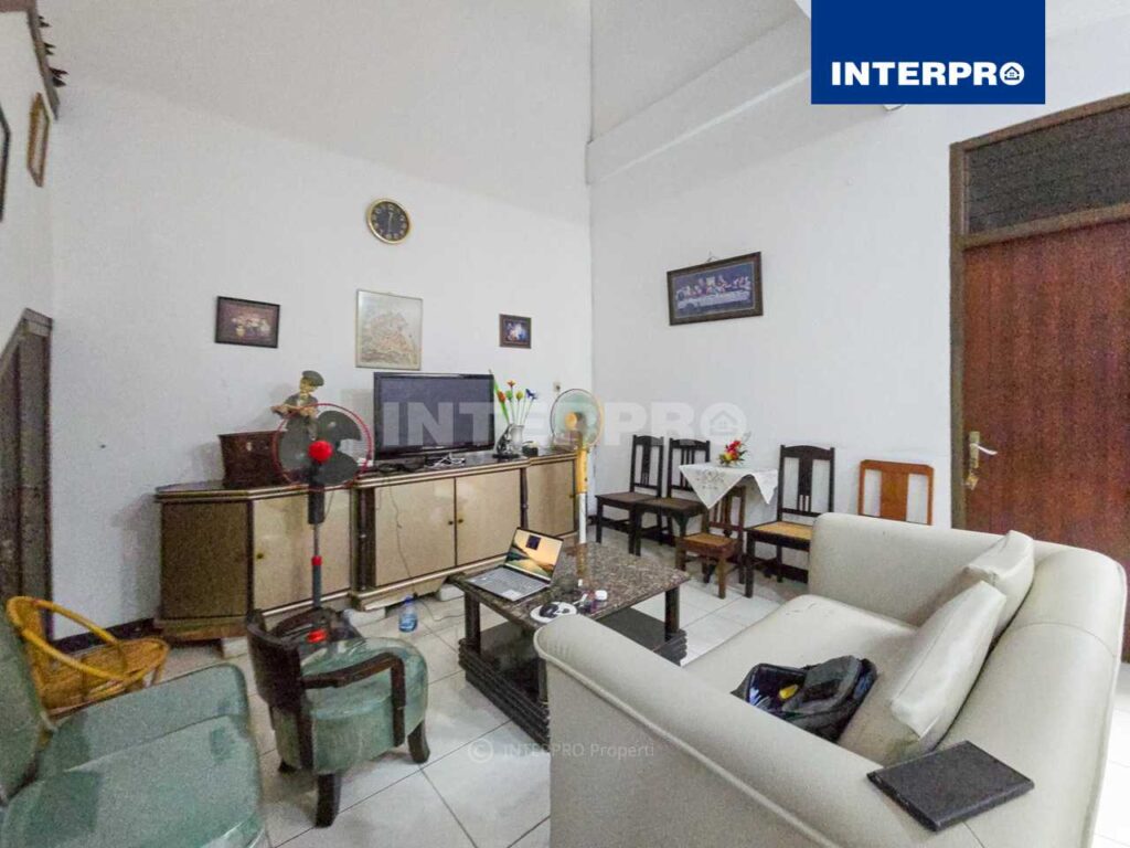 Rumah 2 Lantai Villa Tomang Mas Duri Kepa