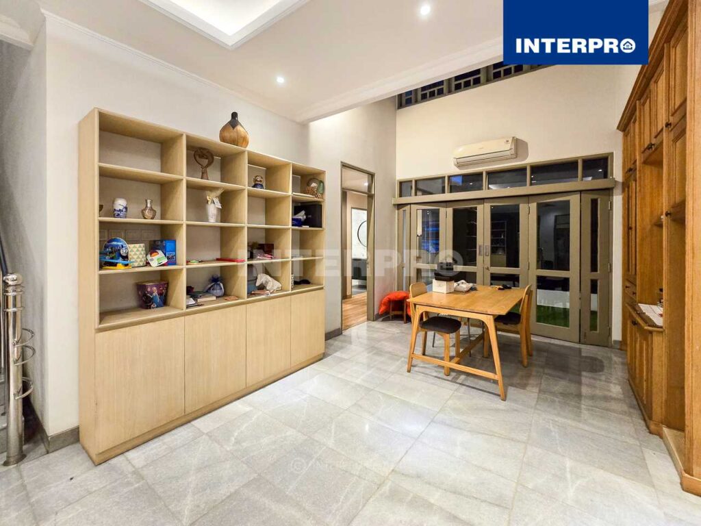 Rumah Disewakan Puri Indah Agen Properti INTERPRO