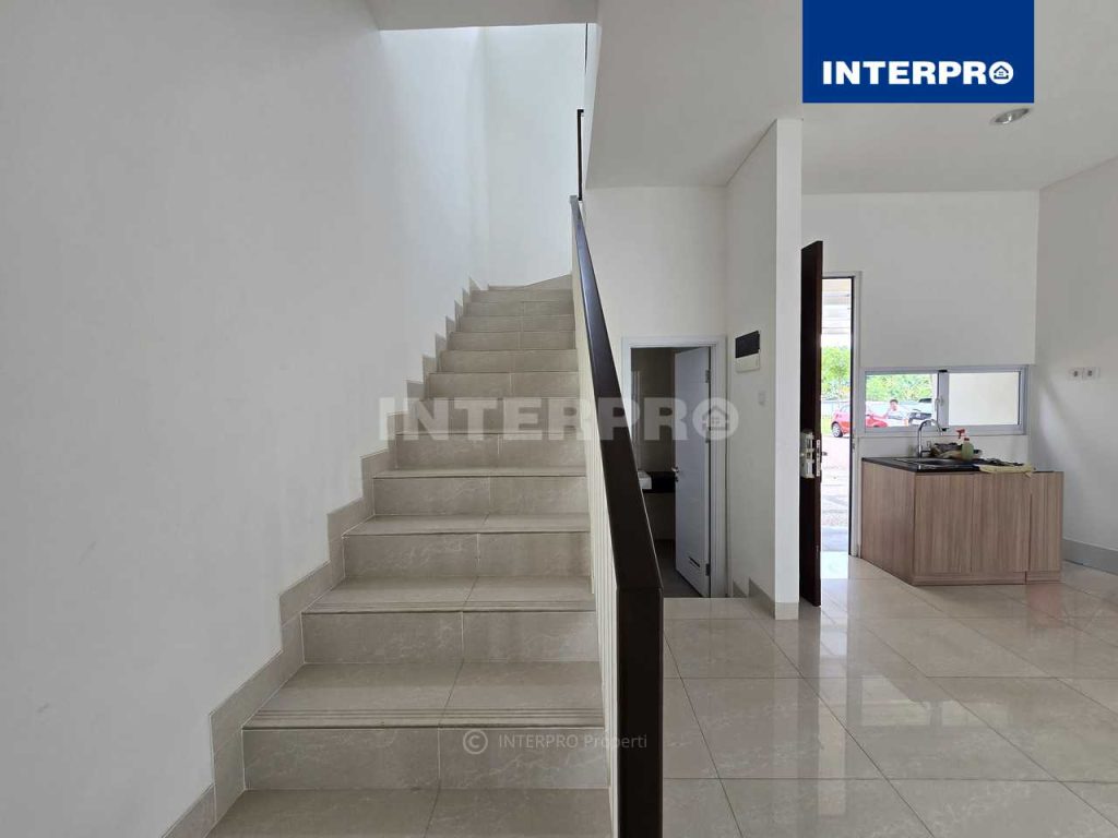 Rumah Brand New Metland Puri Riviera Cipondoh