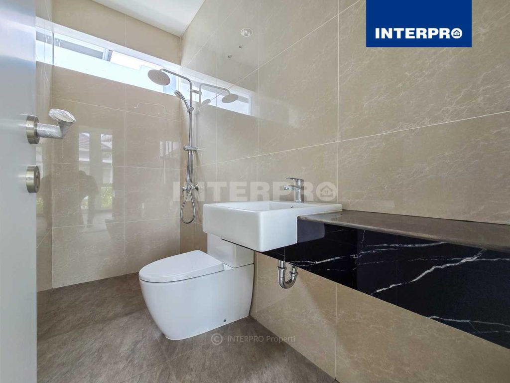 Rumah Brand New Metland Puri Riviera Cipondoh
