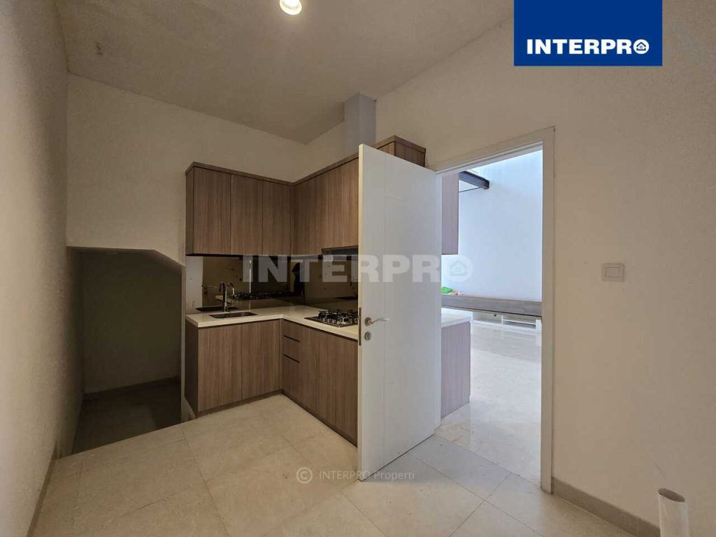 Rumah Dijual Metland Riviera Luas 144m2