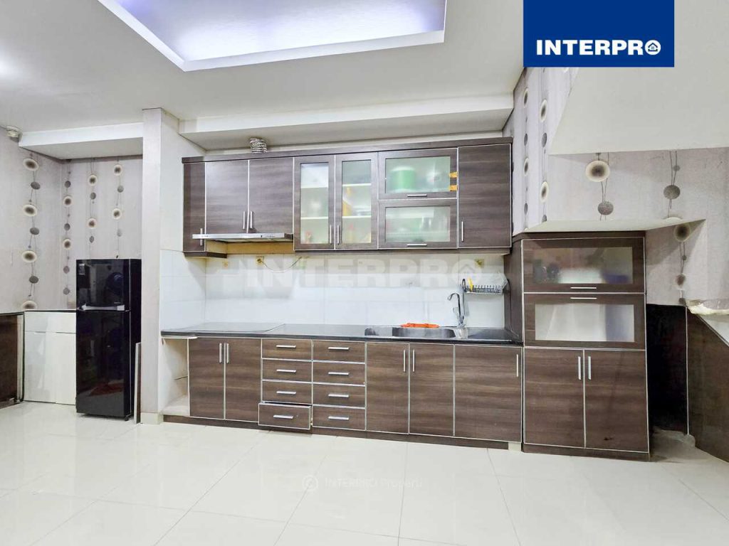 Rumah Minimalis 2,5 lantai Taman Ratu