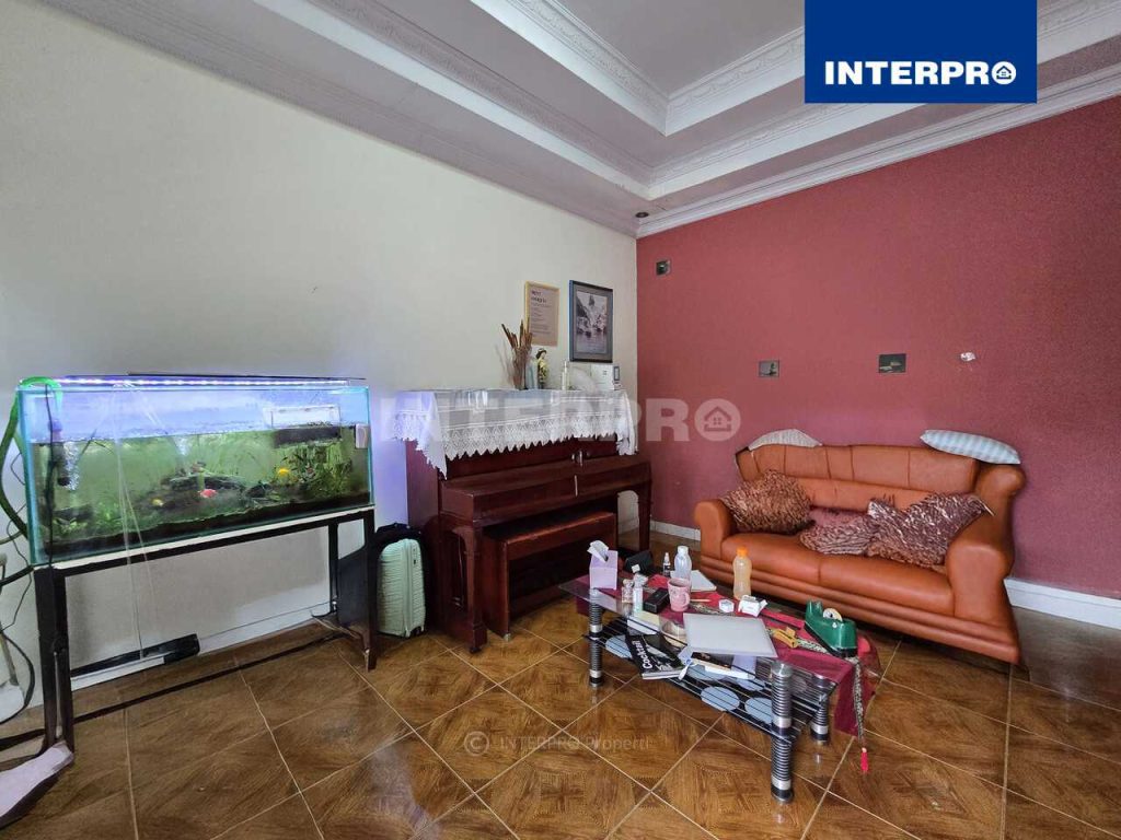 Rumah 1,5 Lantai Villa Tomang Mas Duri Kepa