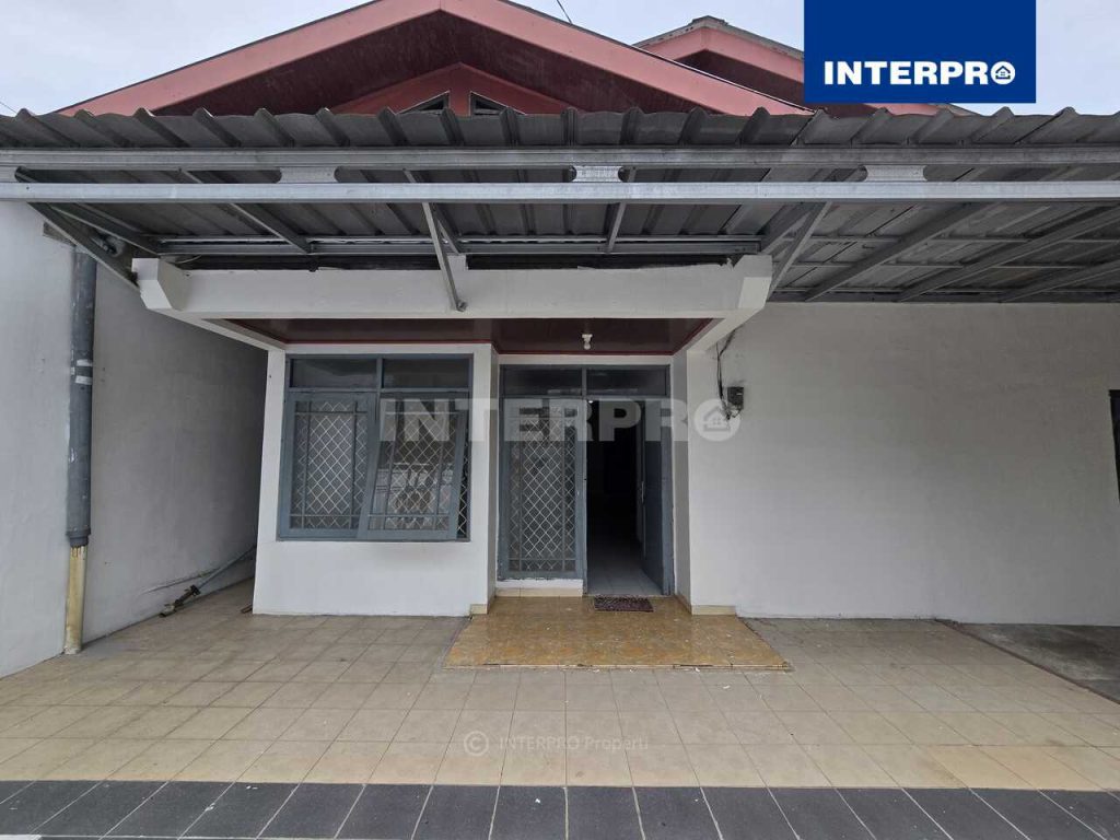 Rumah 1,5 Lantai Taman Surya 2 Pegadungan Kalideres