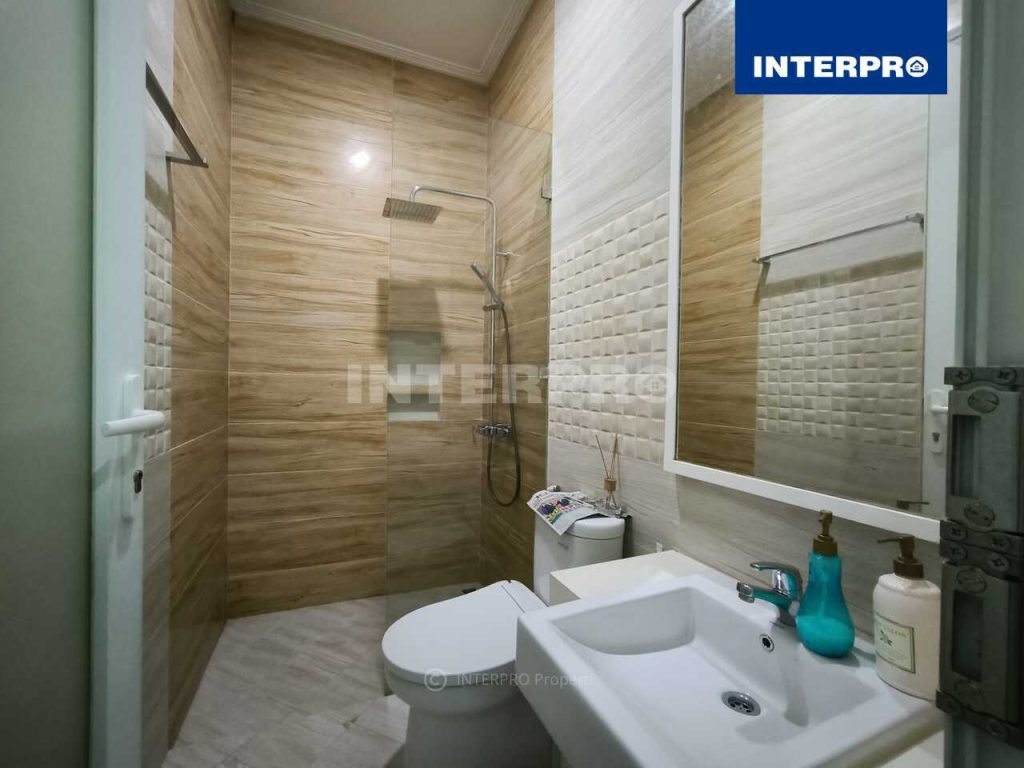 Rumah Siap Huni 3 Lantai Tanjung Duren