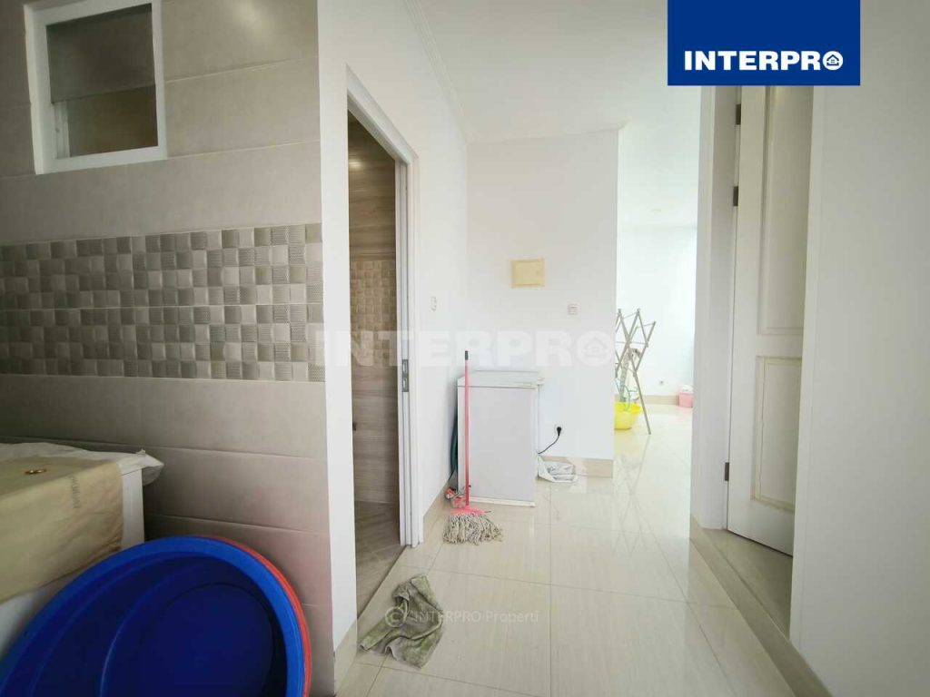 Rumah Siap Huni 3 Lantai Tanjung Duren