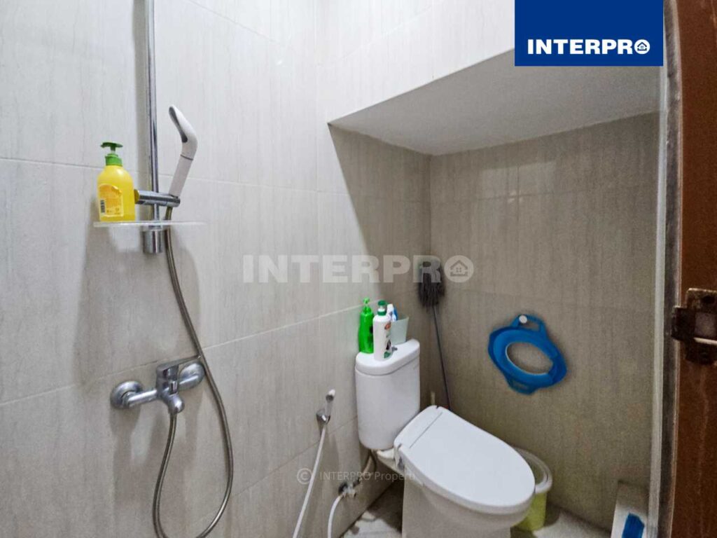 Rumah Dijual Taman Ratu Siap Huni SHM