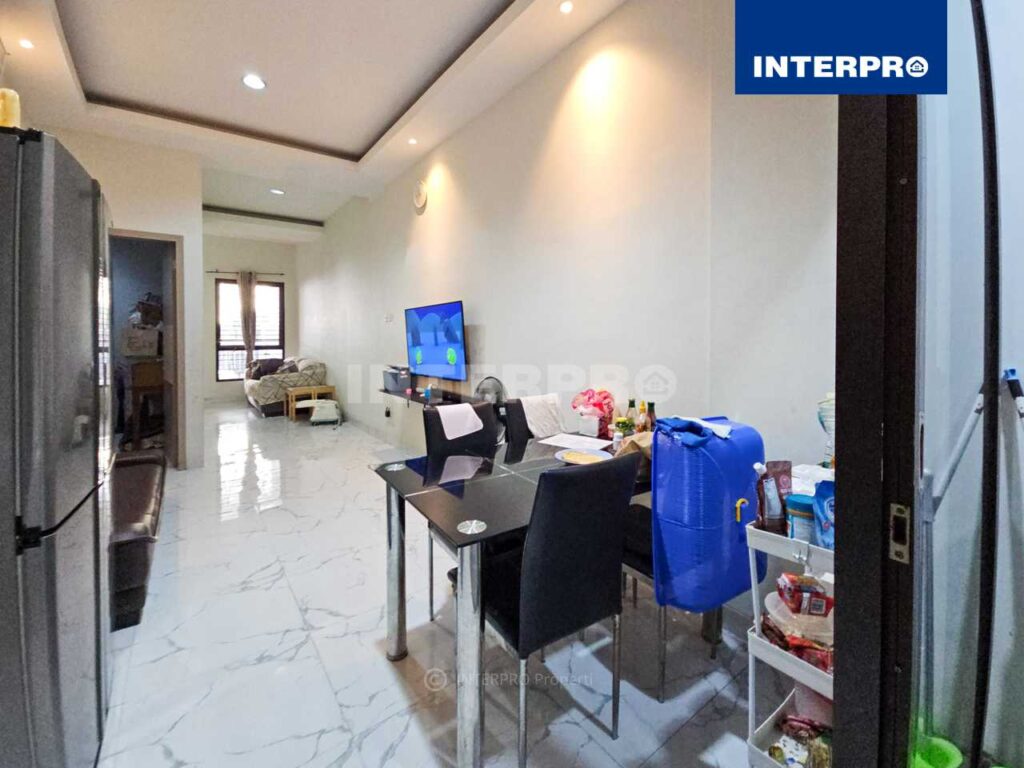 Rumah Dijual Taman Ratu Siap Huni SHM
