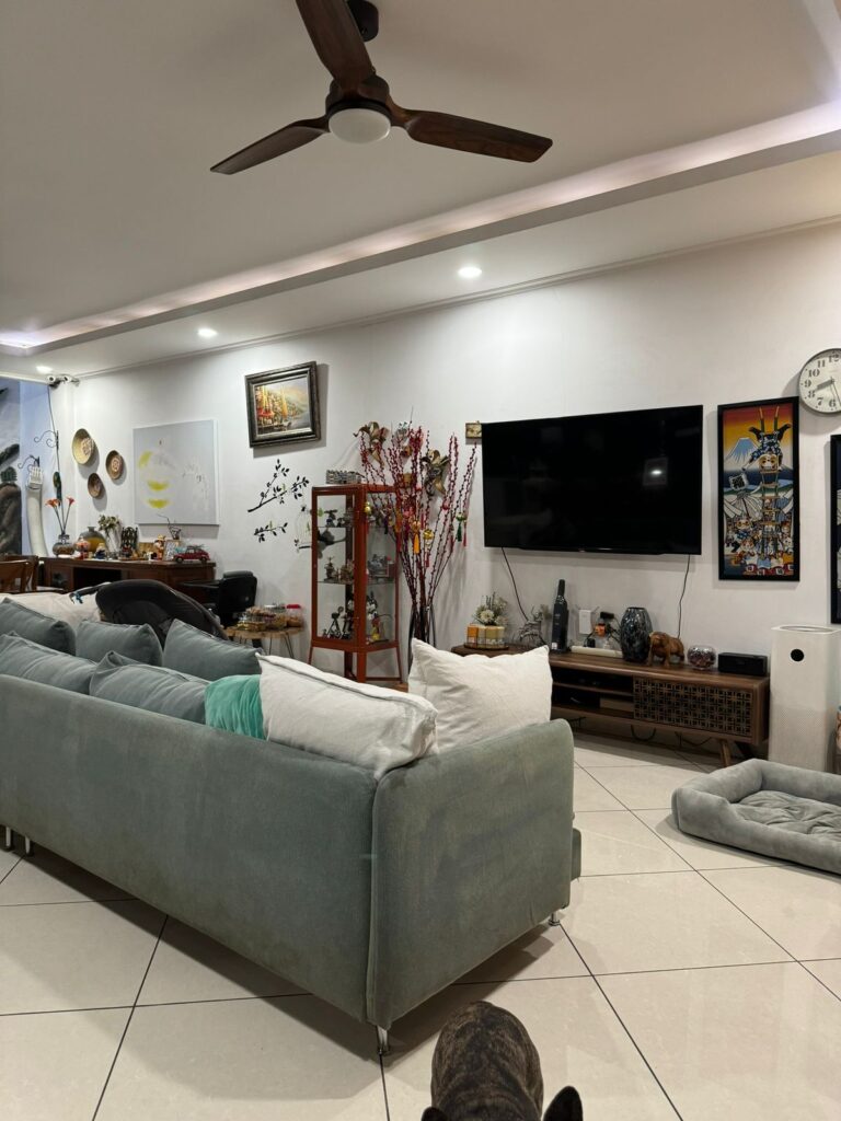 Rumah Taman Ratu LT 200m2