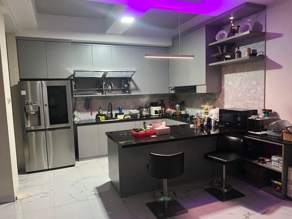 Rumah dijual Taman Ratu - LT 160m2