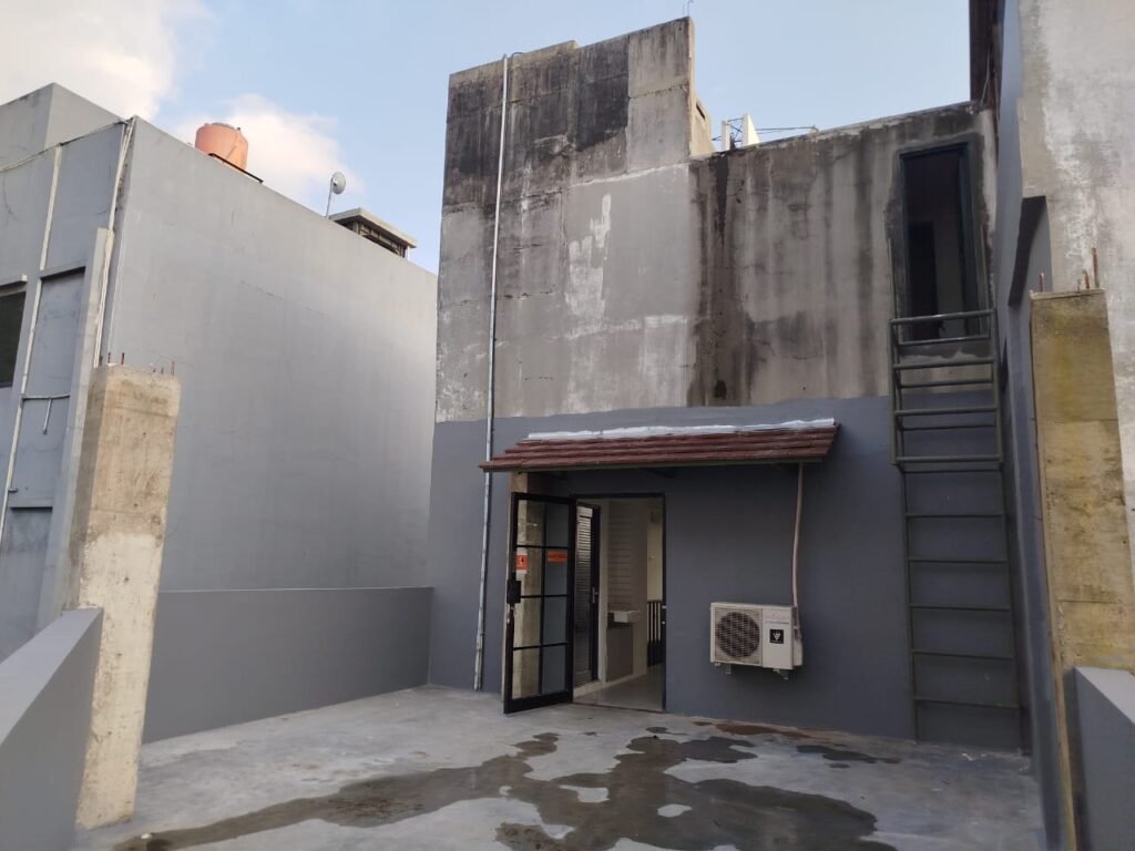 Ruko Dijual Arjuna Utara Kebon Jeruk LT 72m2