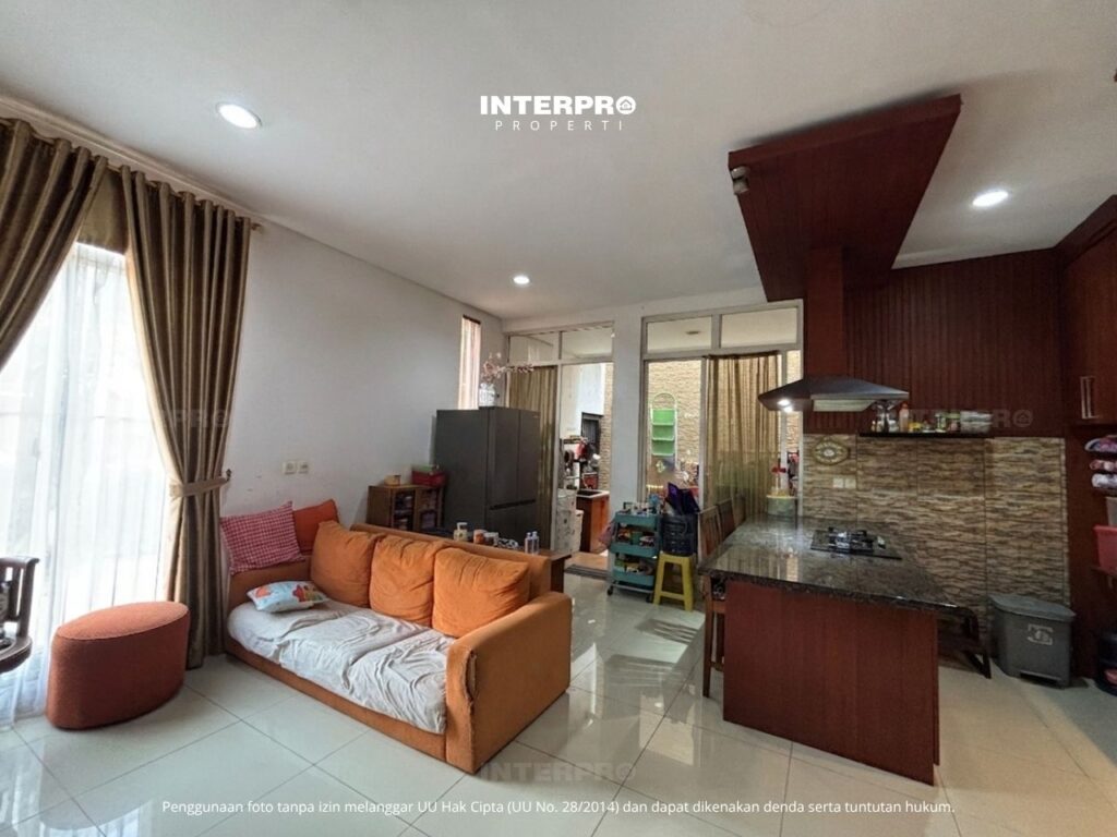 Rumah Hook Dijual Di Green Lake City Cluster Amerika