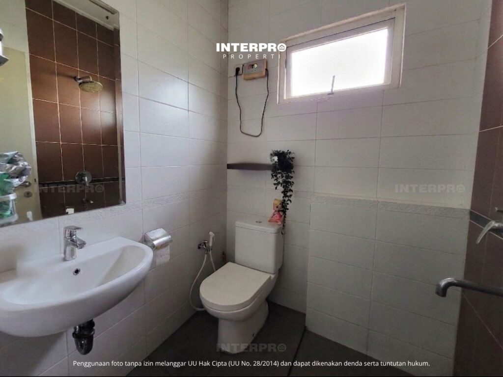 Rumah Hook Dijual Di Green Lake City Cluster Amerika