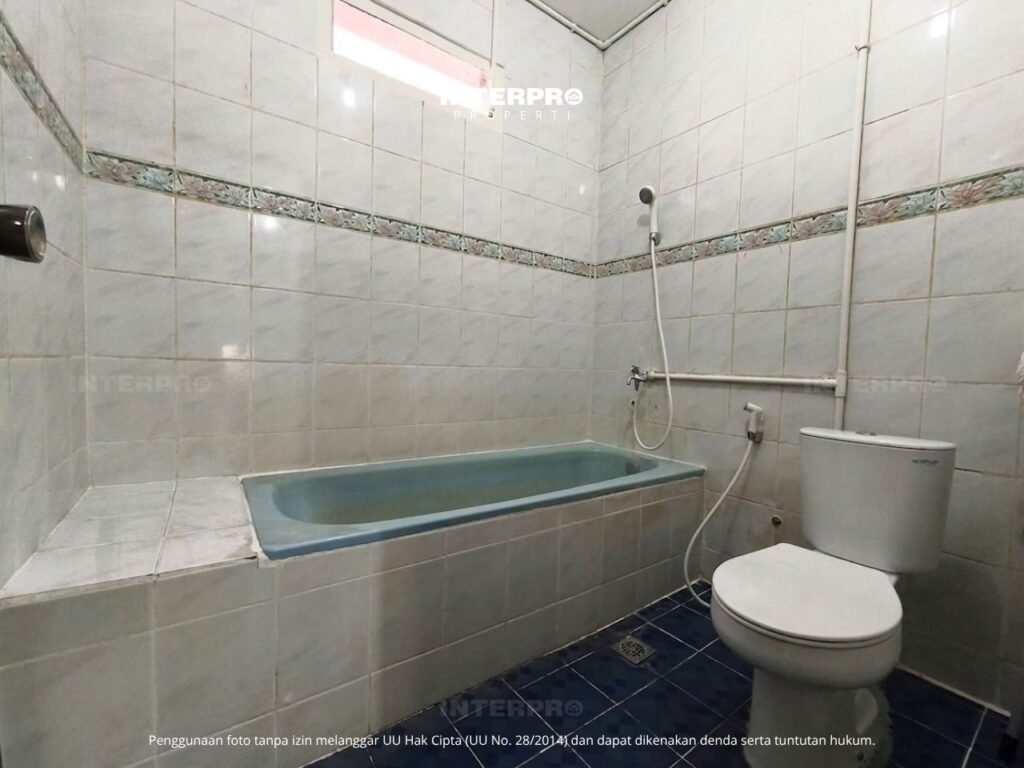 Rumah Hook Taman Ratu Luas Tanah 315m2