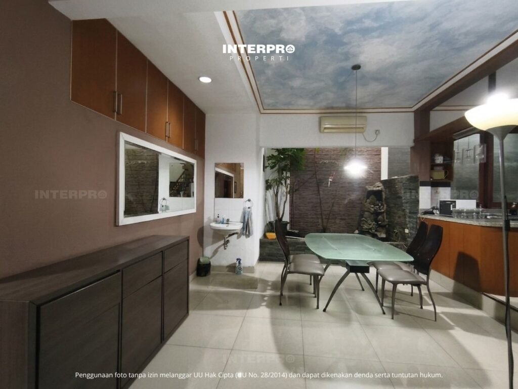 Rumah Tomang Luas Tanah 177m2