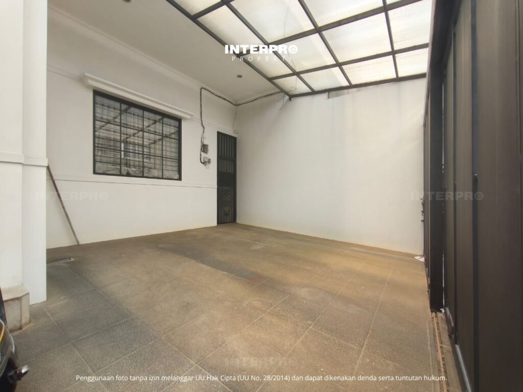 Rumah 2 Lantai Dijual Siap Huni Taman Meruya Ilir LT 120m2