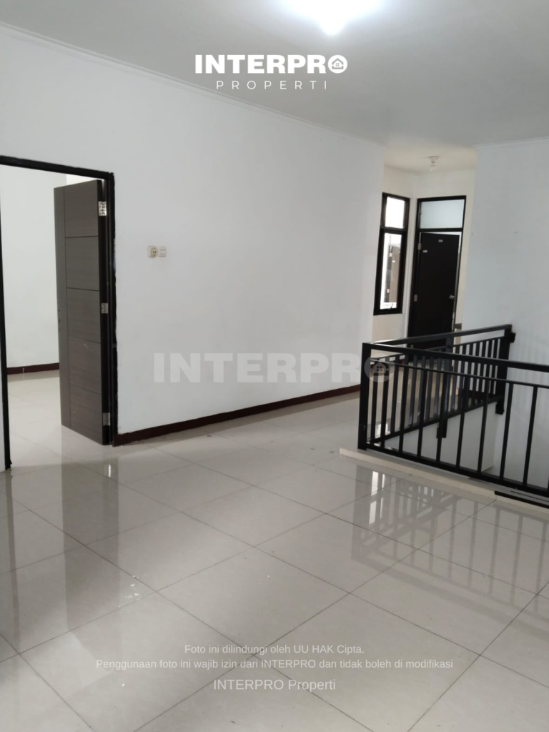 Rumah Dijual Taman Aries Meruya 200m2