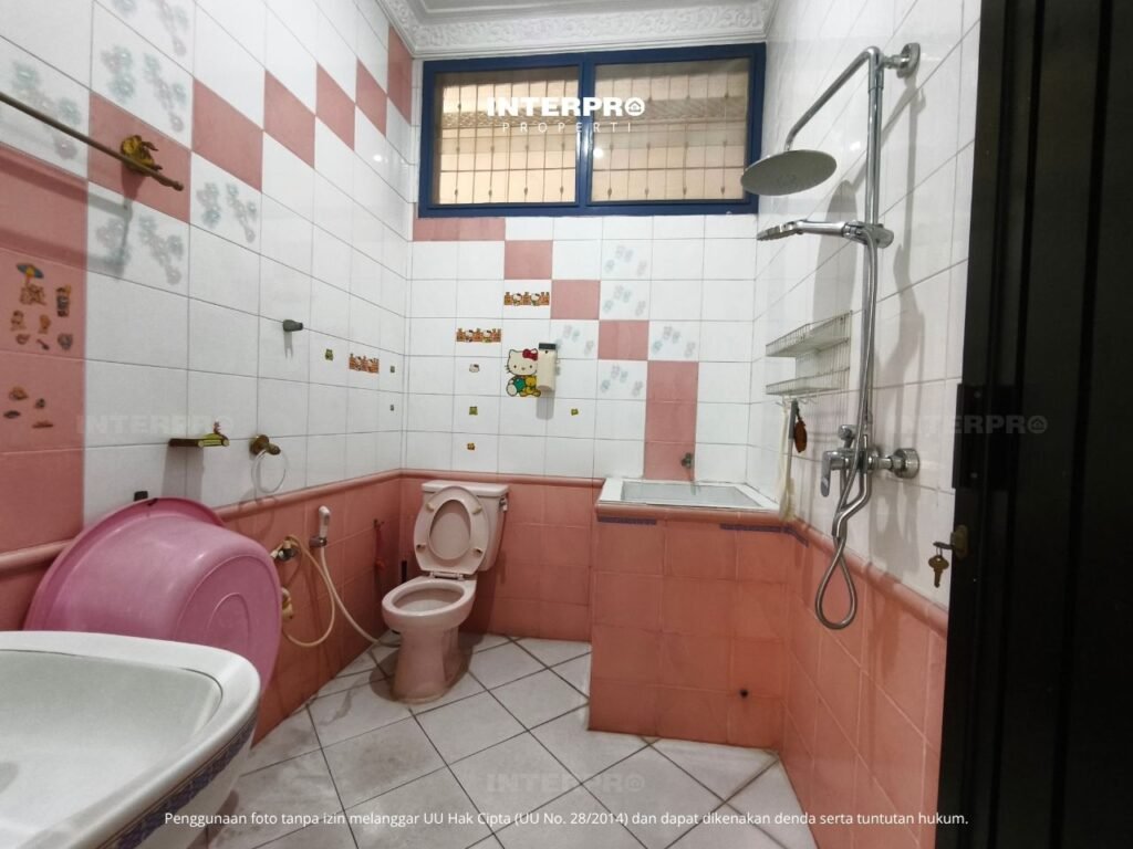Rumah Dijual Tomang Siap Huni Luas Tanah 432m2