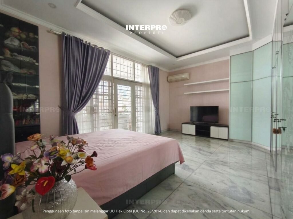 Rumah Dijual Tomang Siap Huni Luas Tanah 432m2