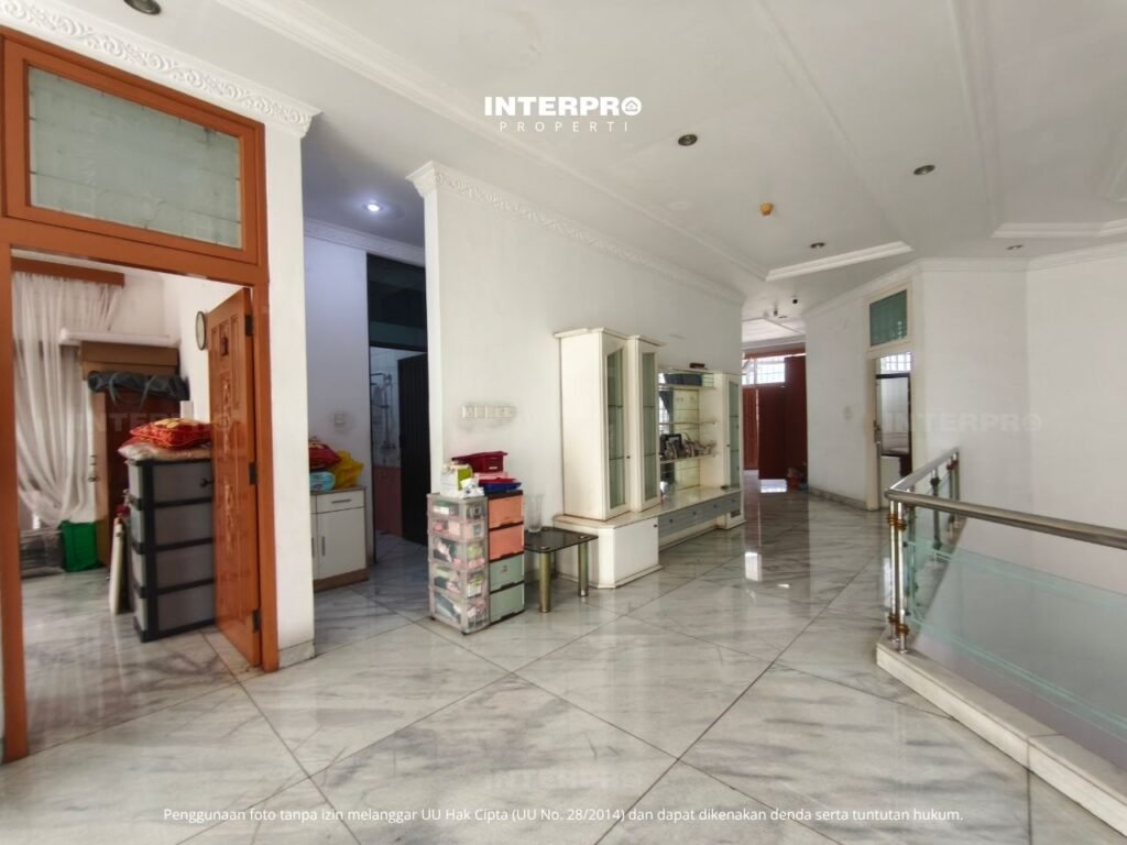 Rumah Dijual Tomang Siap Huni Luas Tanah 432m2