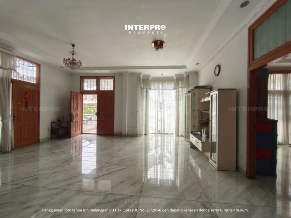 Rumah Dijual Tomang Siap Huni Luas Tanah 432m2