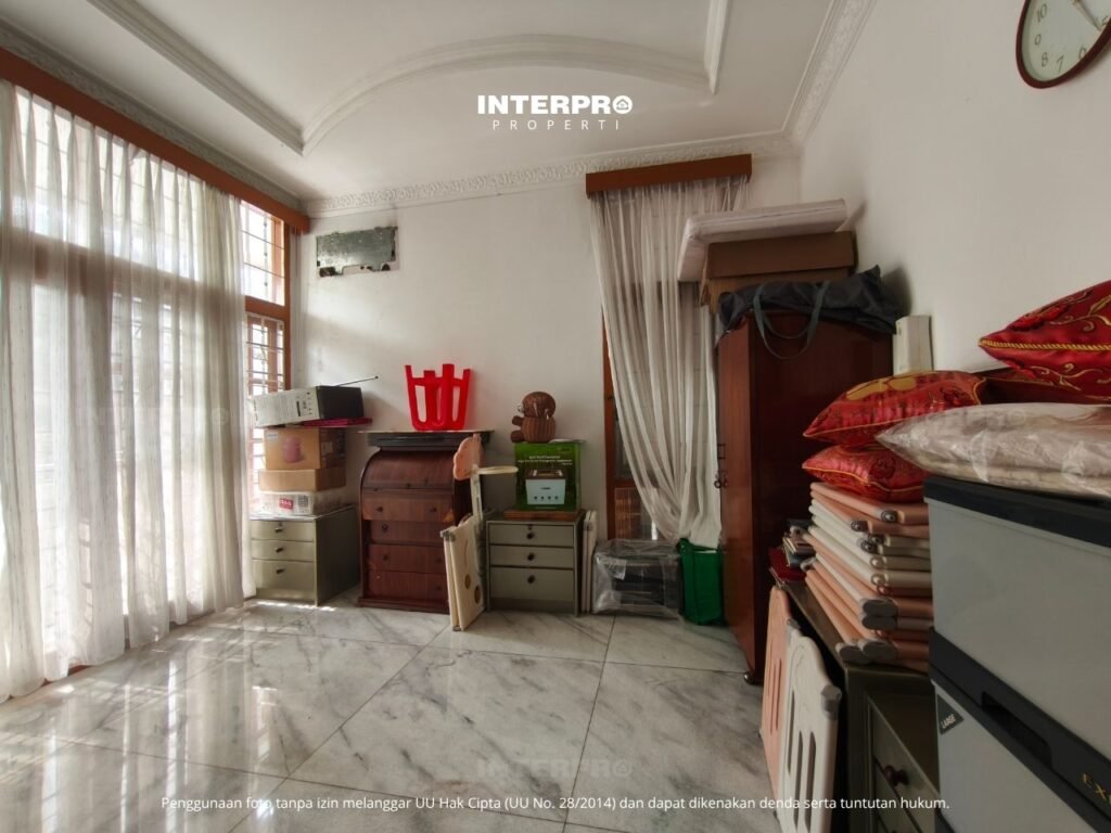 Rumah Dijual Tomang Siap Huni Luas Tanah 432m2